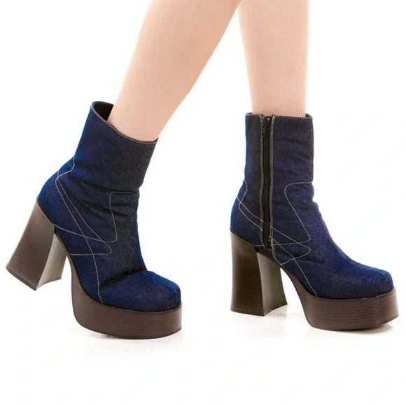 Gently used baby spice vintage Jean denim boot heels Bee Fly
